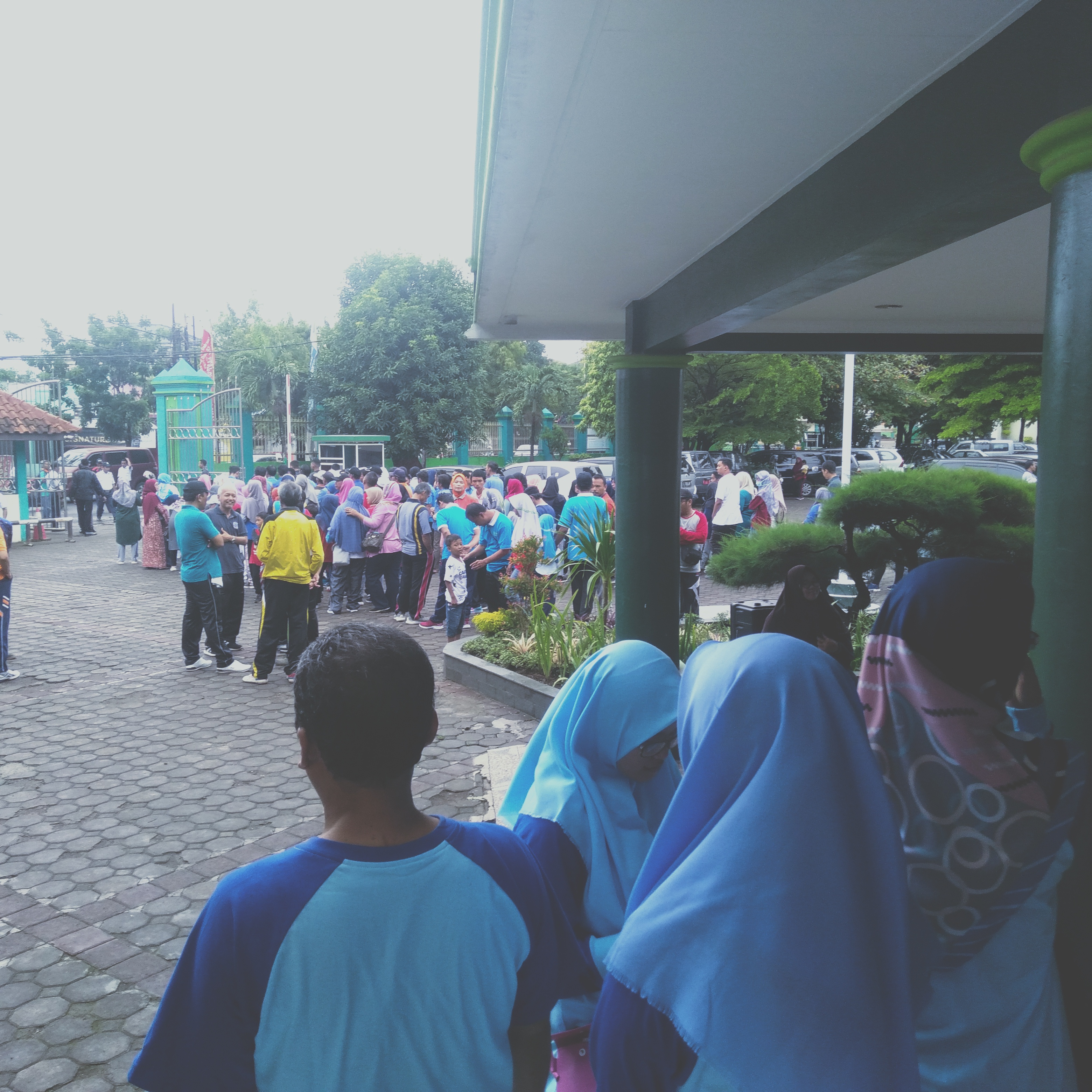 Jalan Santai Memperingati HAB Depag. R.I Ke-74  IAIN Syekh Nurjati Cirebon.