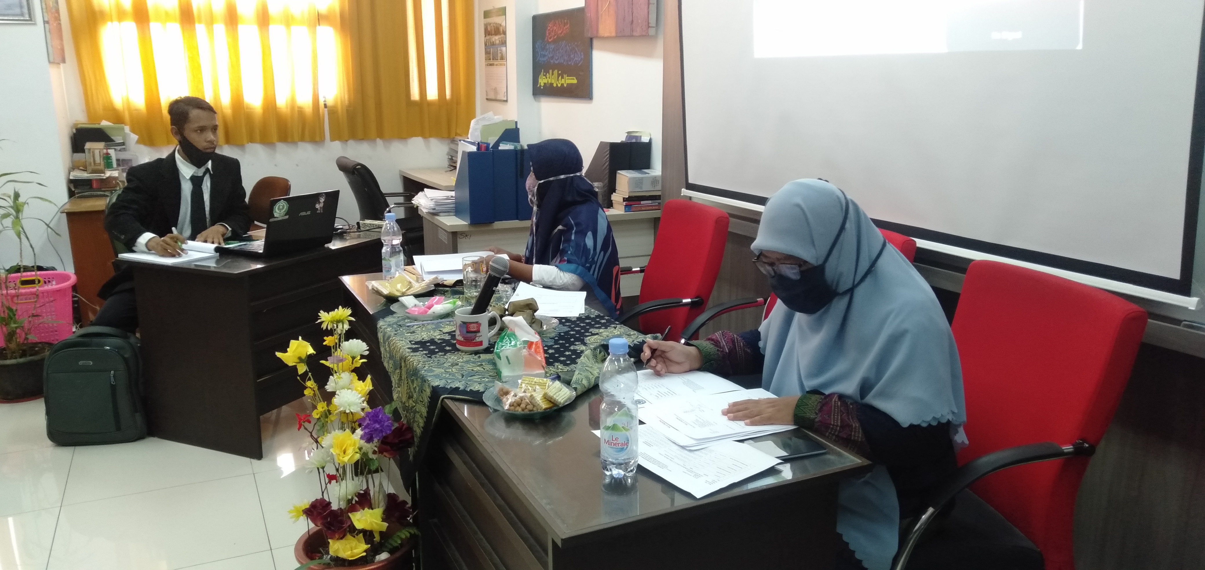 KEGIATAN UJIAN MUNAQOSAH JURUSAN SEJARAH KEBUDAYAAN ISLAM GEL.- III