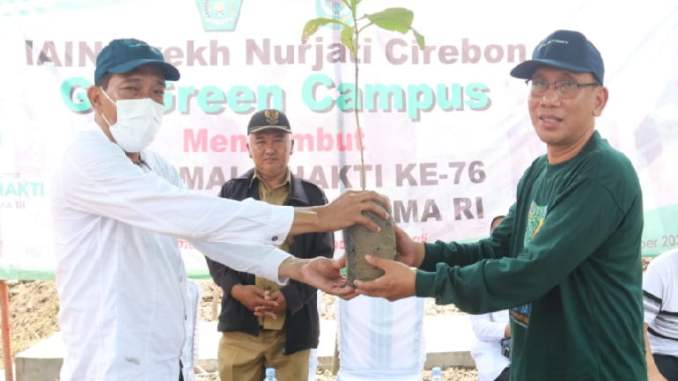 Go Green Campus, Sivitas Akademika IAIN Syekh Nurjati Cirebon Mengadakan Penanaman Pohon di Kampus II Indramayu