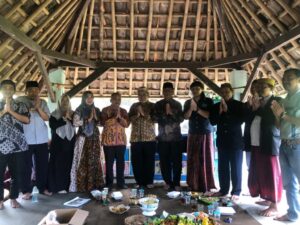 "Jurusan SPI UIN Siber Syekh Nurjati Cirebon Hidupkan Ekonomi Syariah Lewat Kajian Dinar dan Dirham di Situs Sumur Wasiat"