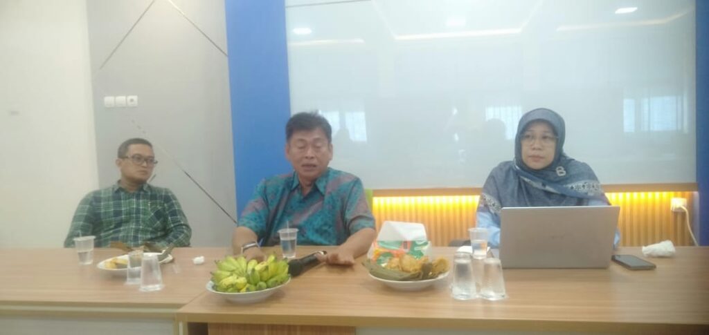 Rapat Pimpinan Fakultas Ushuluddin dan Adab UIN Siber Syekh Nurjati Cirebon bahas tata kelola akademik dan yudicium mahasiswa berprestasi IPK tertinggi.