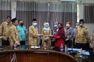 IAIN CIREBON BEBASKAN LAHAN 8.540 M. DI KARYAMULYA